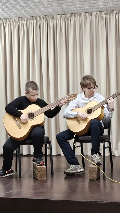 ВМЕСТЕ ВЕСЕЛО ИГРАТЬ