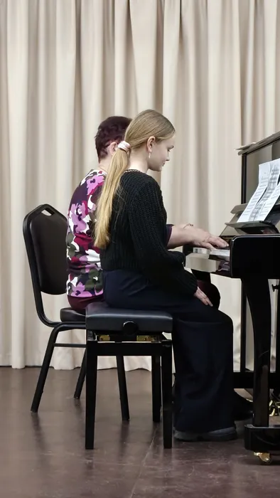 ВМЕСТЕ ВЕСЕЛО ИГРАТЬ